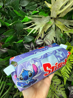 Mochila Rodinhas Stitch Masculino + Estojo de Brinde