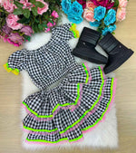 Conjunto Junino Banana Club Luxo Sofia Xadrez Preto Mãe e Filha